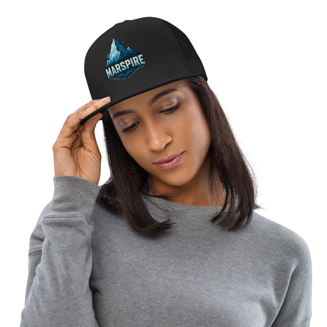 woman wearing trucker baseball caps - black & white