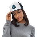 woman wearing trucker baseball caps - white & navy