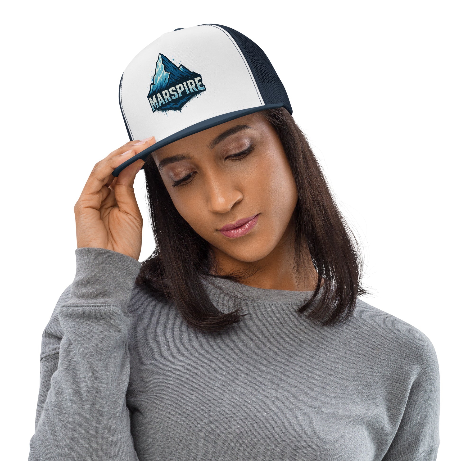 woman wearing trucker baseball caps - white & navy