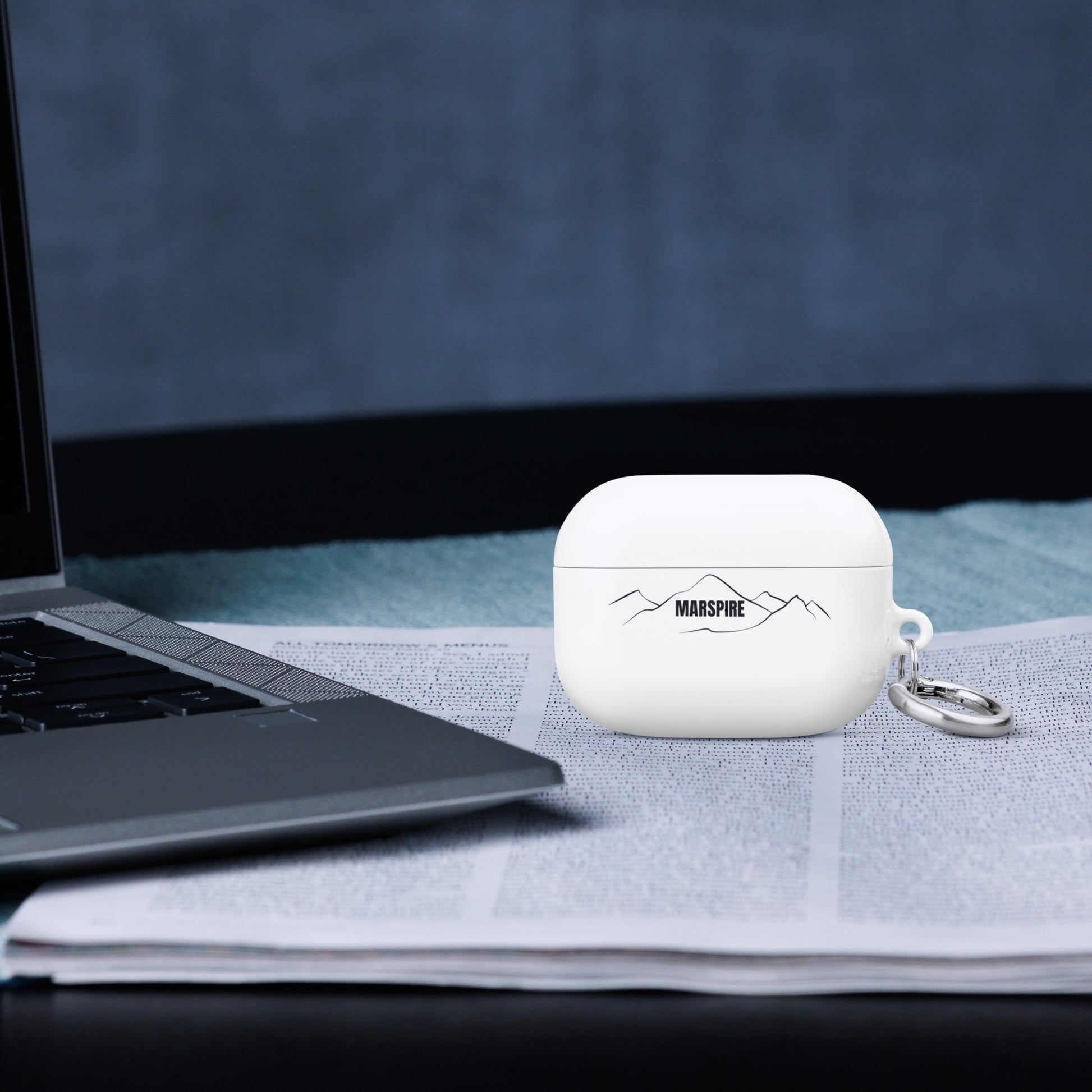 wide case for airpods - white colour