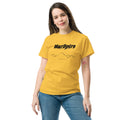 front view of daisy classic tee